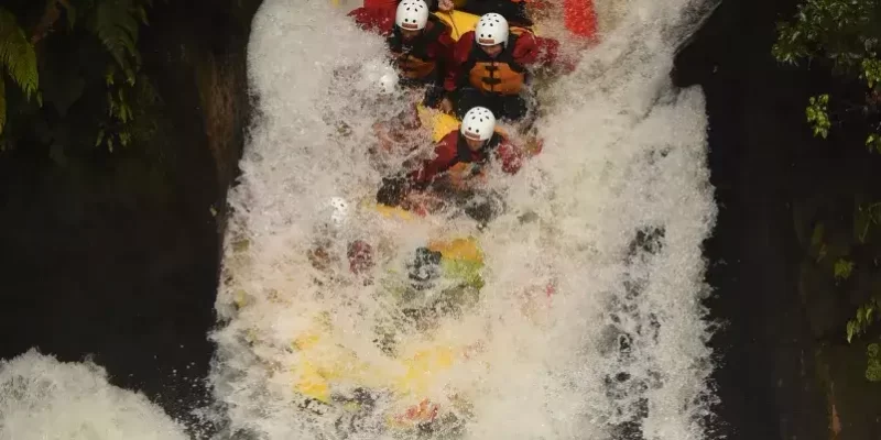 Wateractiviteiten Voor Bedrijfsuitjes: Duik In Het Plezier!